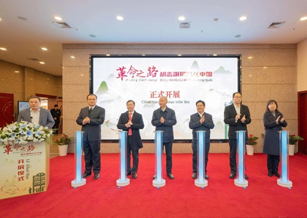 President Ho Chi Minh’s revolutionary career exhibition opens in Chongqing